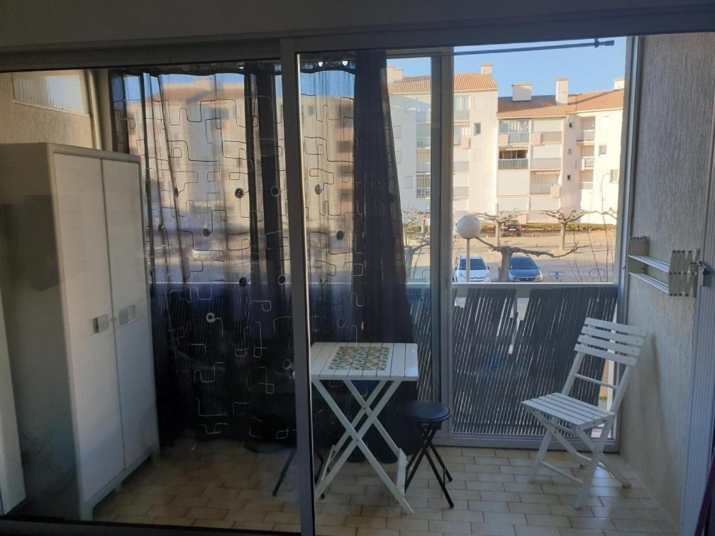 Studio cabine au Grau du roi à 3min à pied de la plage Le Grau-du-Roi Extérieur photo